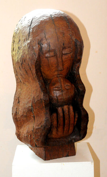 Maternit&eacute; III L26cm P25cm H46cm