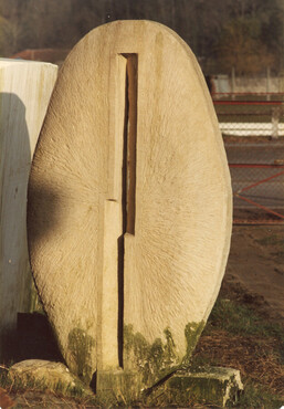 Sculpture "Matière et Lumière" -1993- : Villa Béatrix Enea Anglet. Propriété de la municipalité d'Anglet.